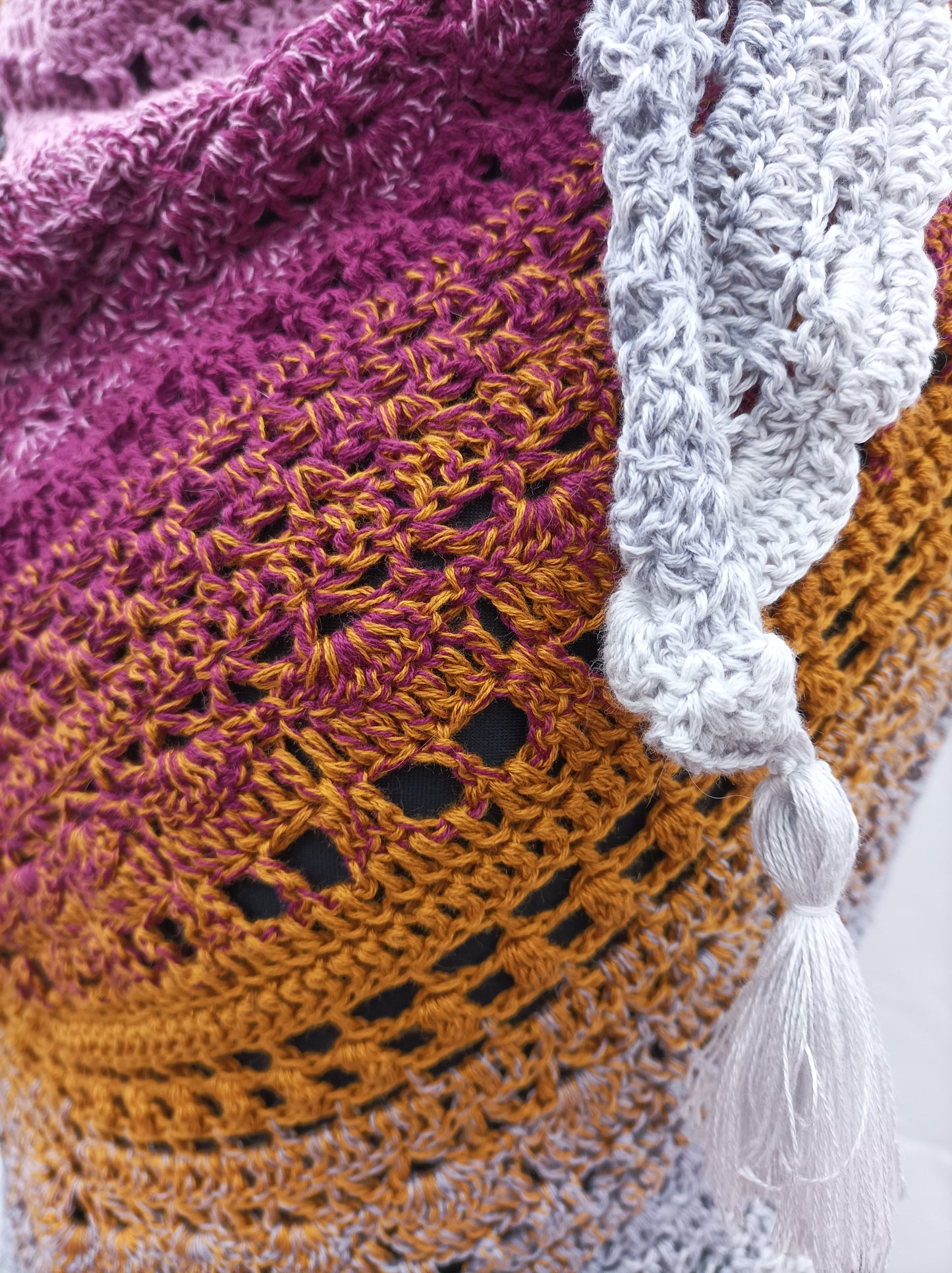 Triangles - Crotchet scarfs wraps with different pattern