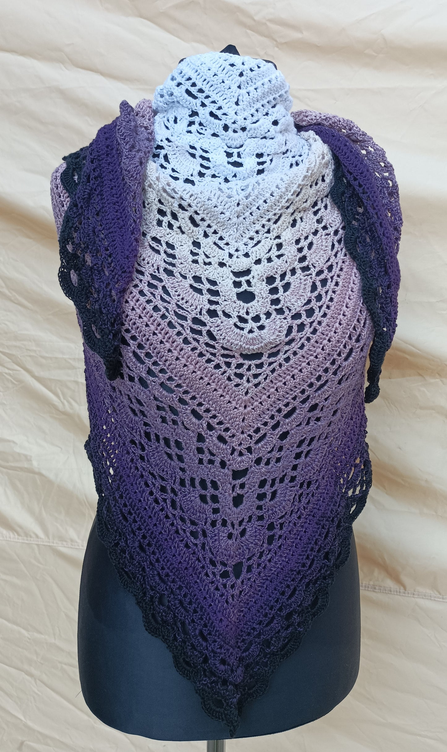 Triangles - Crotchet scarfs wraps with different pattern
