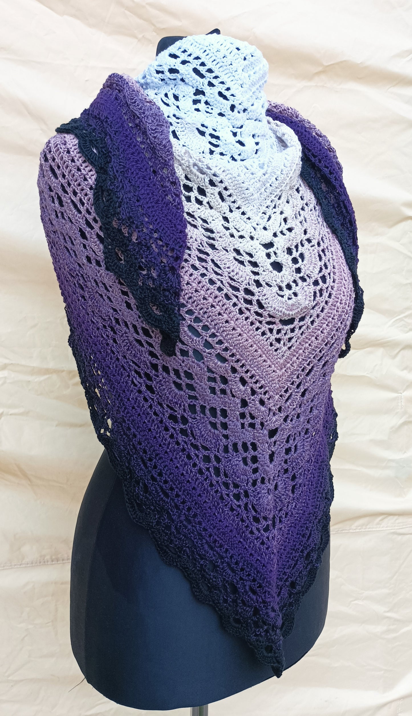 Triangles - Crotchet scarfs wraps with different pattern