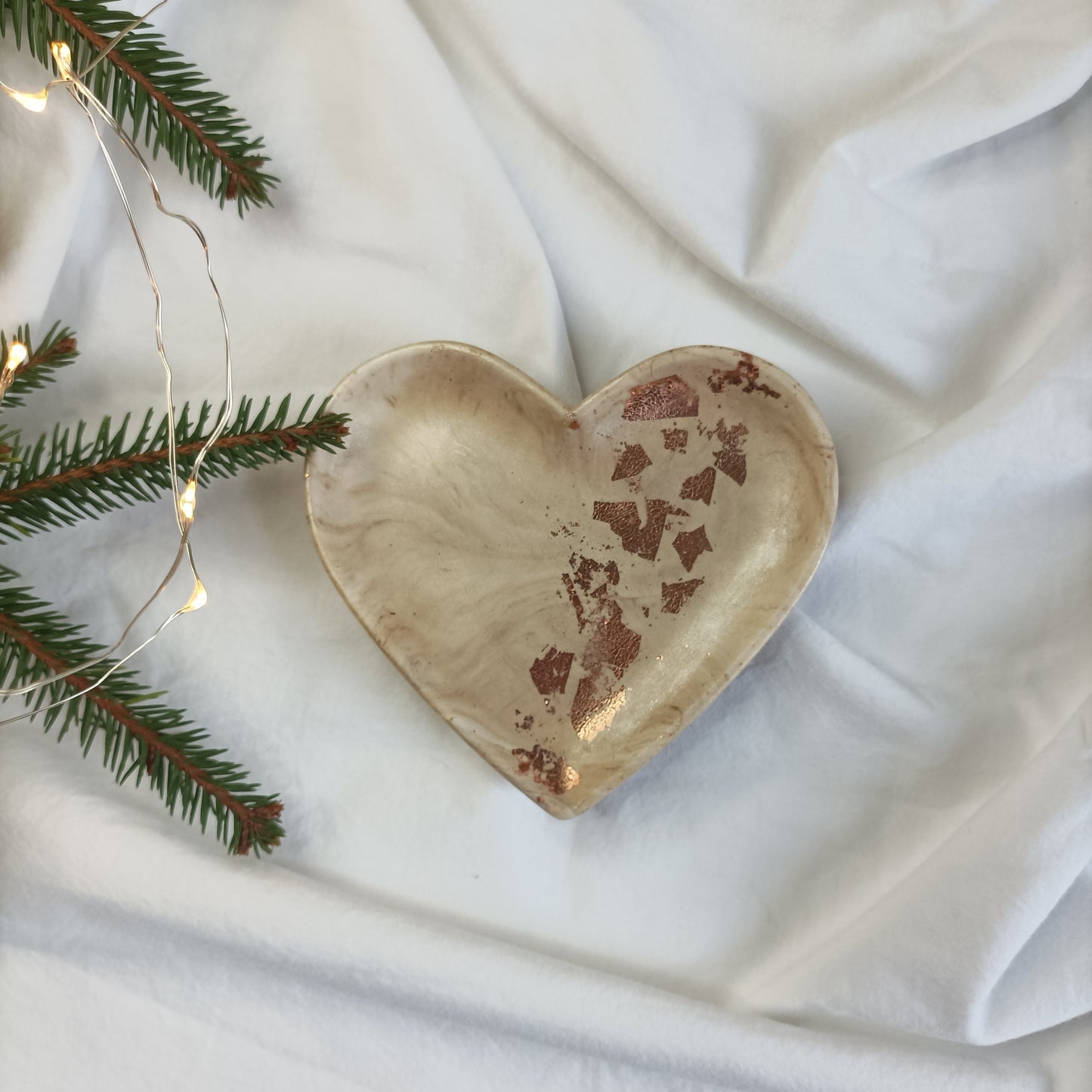 Jesmonite plates for candles and jewelery - heart, square, shell, feather