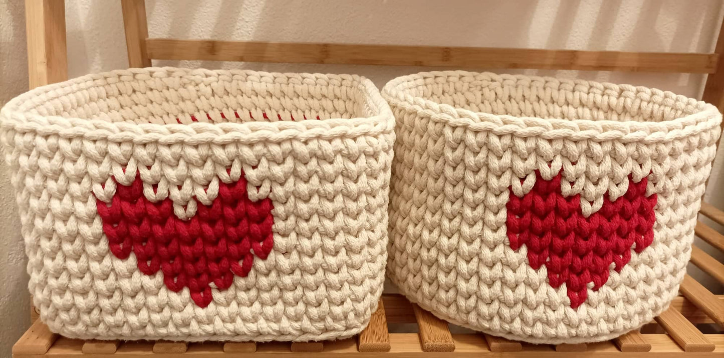 Crotchet baskets with Heart