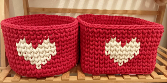 Crotchet baskets with Heart