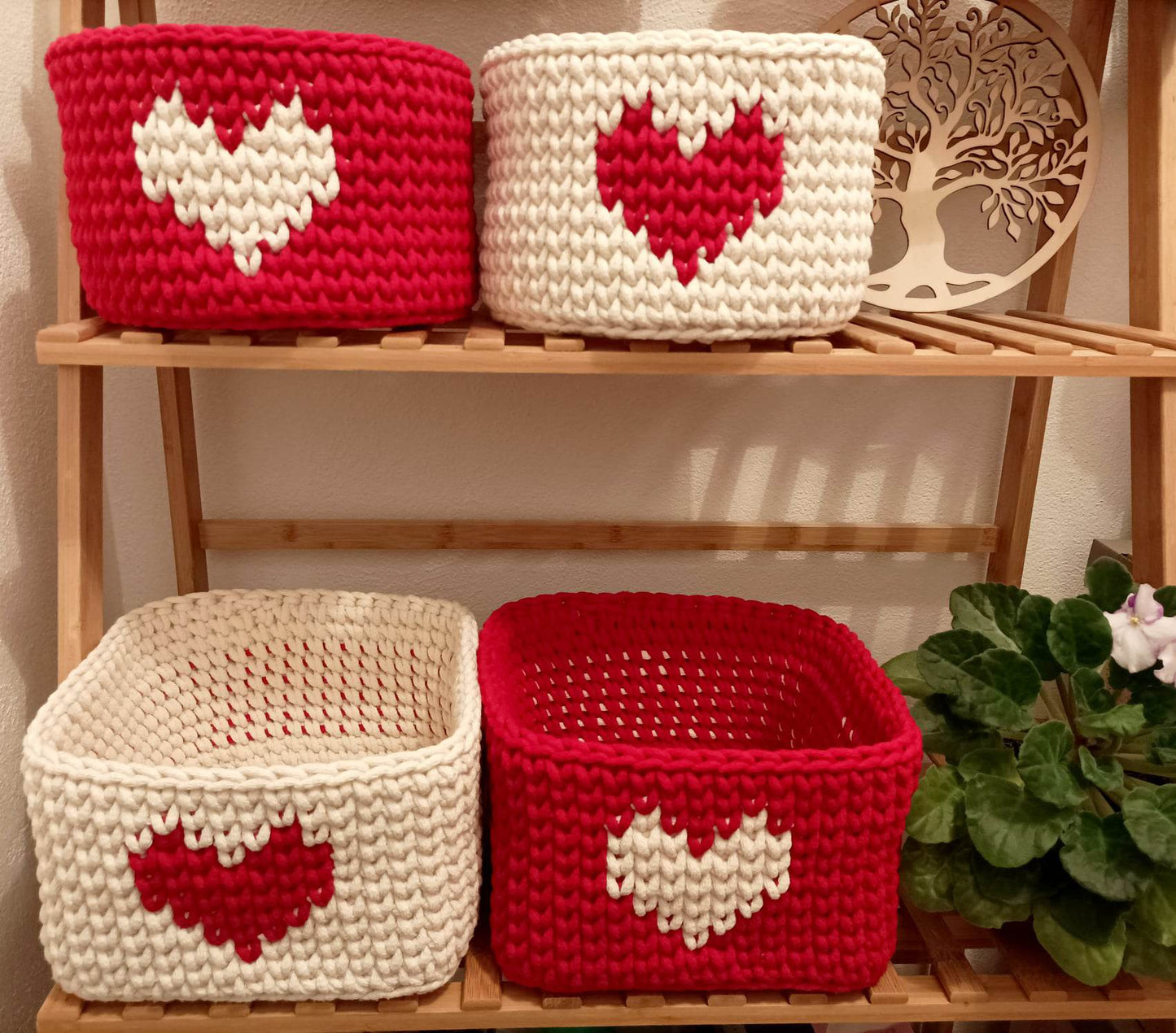 Crotchet baskets with Heart