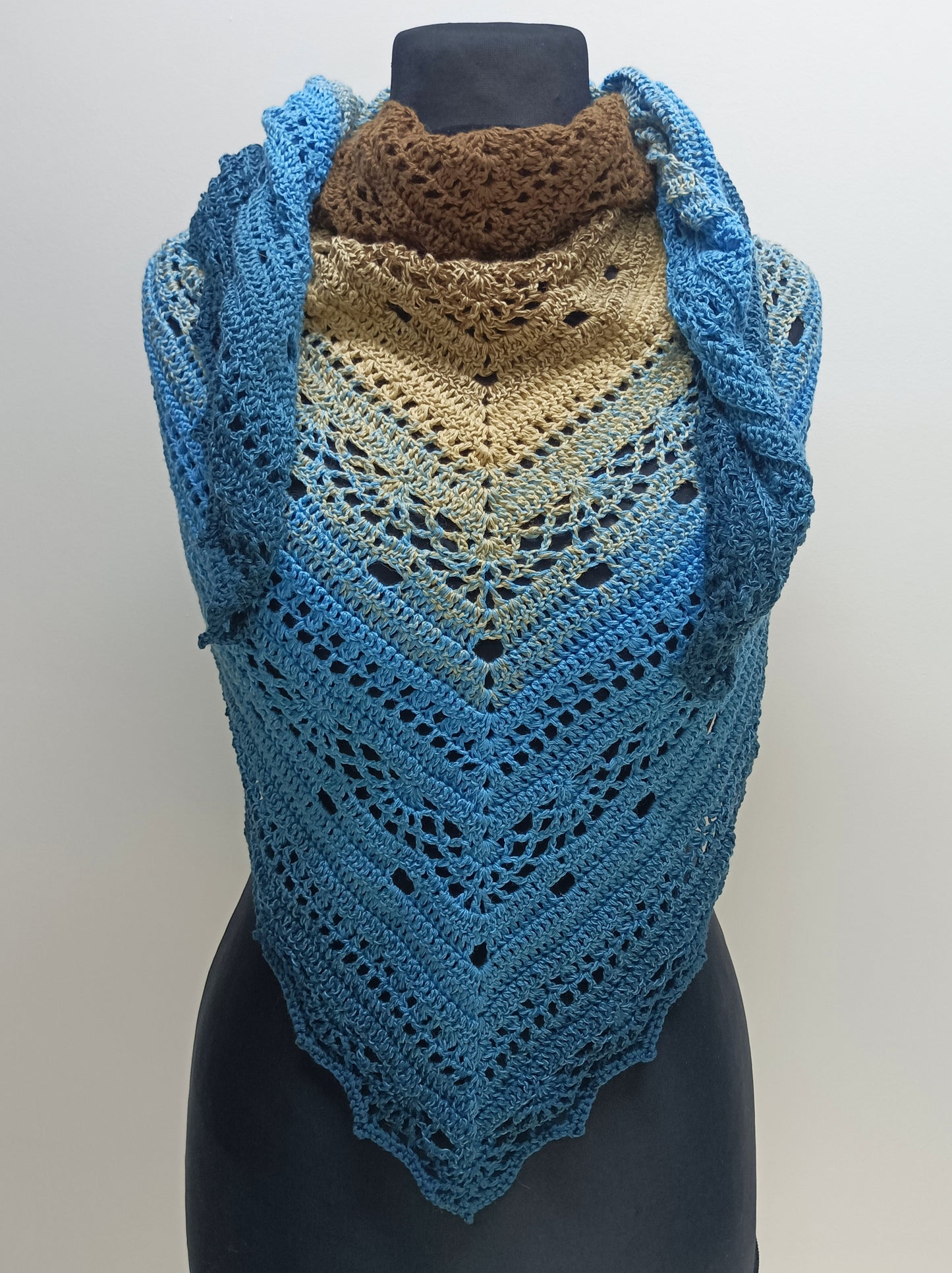 Triangles - Crotchet cotton scarfs wraps with different pattern