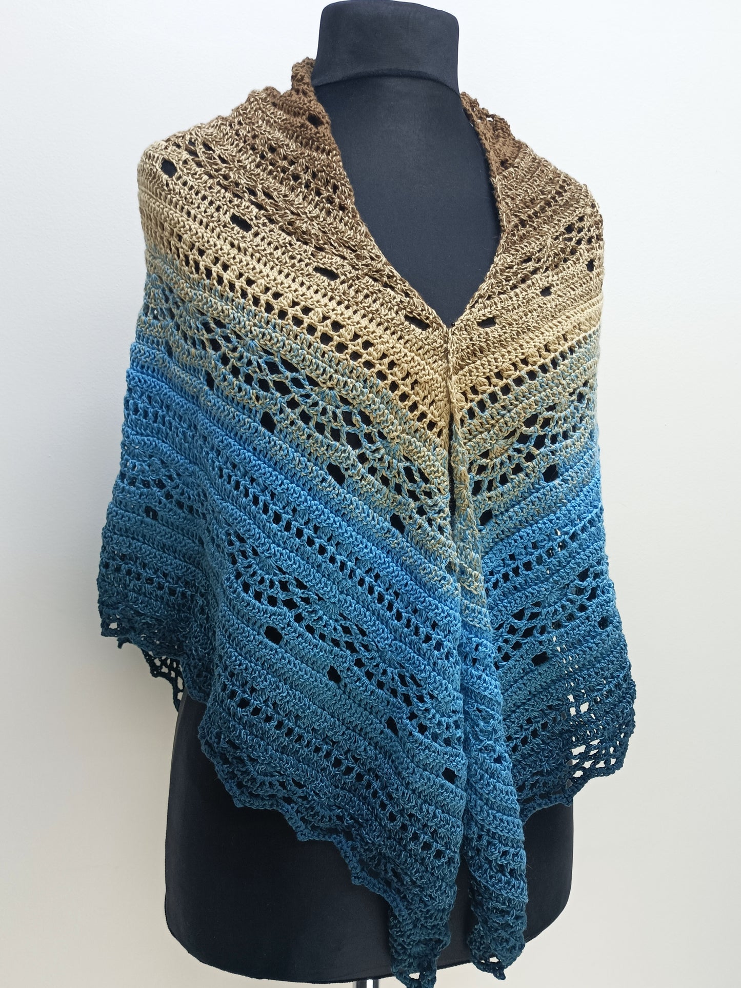 Triangles - Crotchet cotton scarfs wraps with different pattern