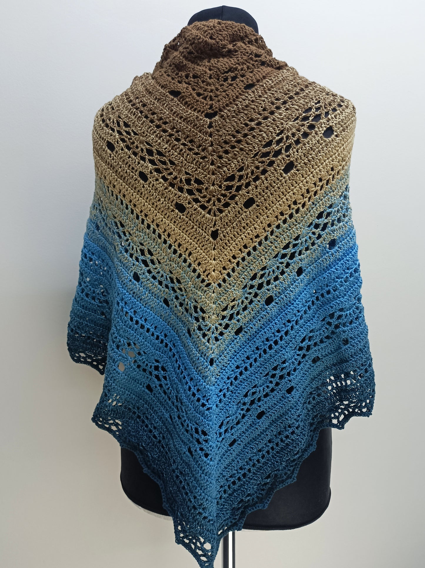 Triangles - Crotchet cotton scarfs wraps with different pattern