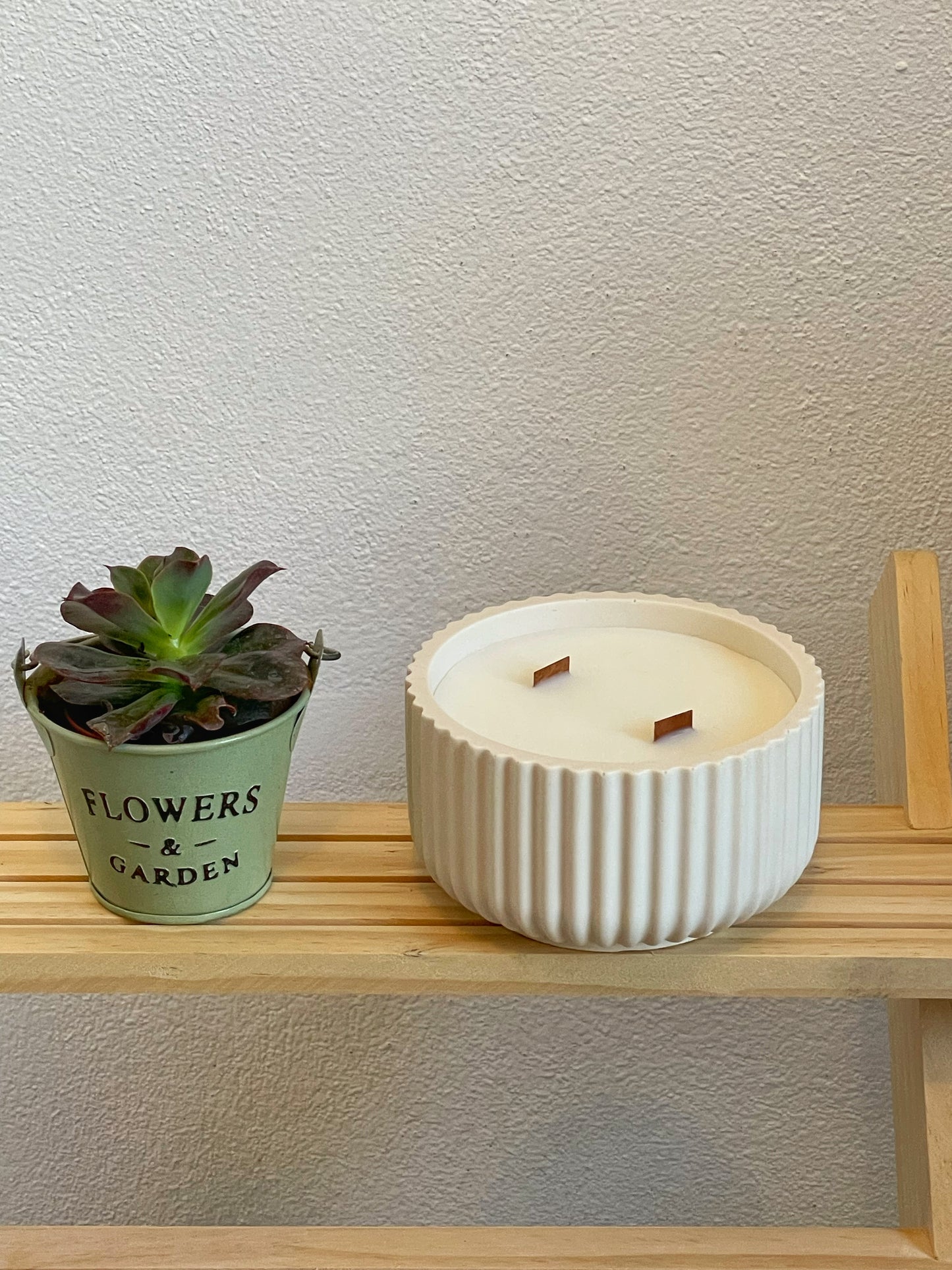 Unique candles in jesmonite jar
