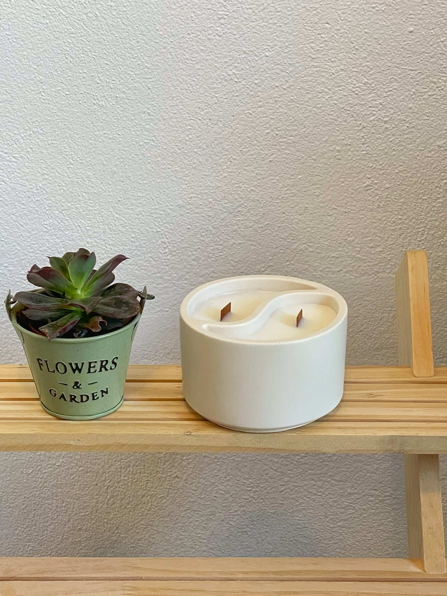Unique candles in jesmonite jar