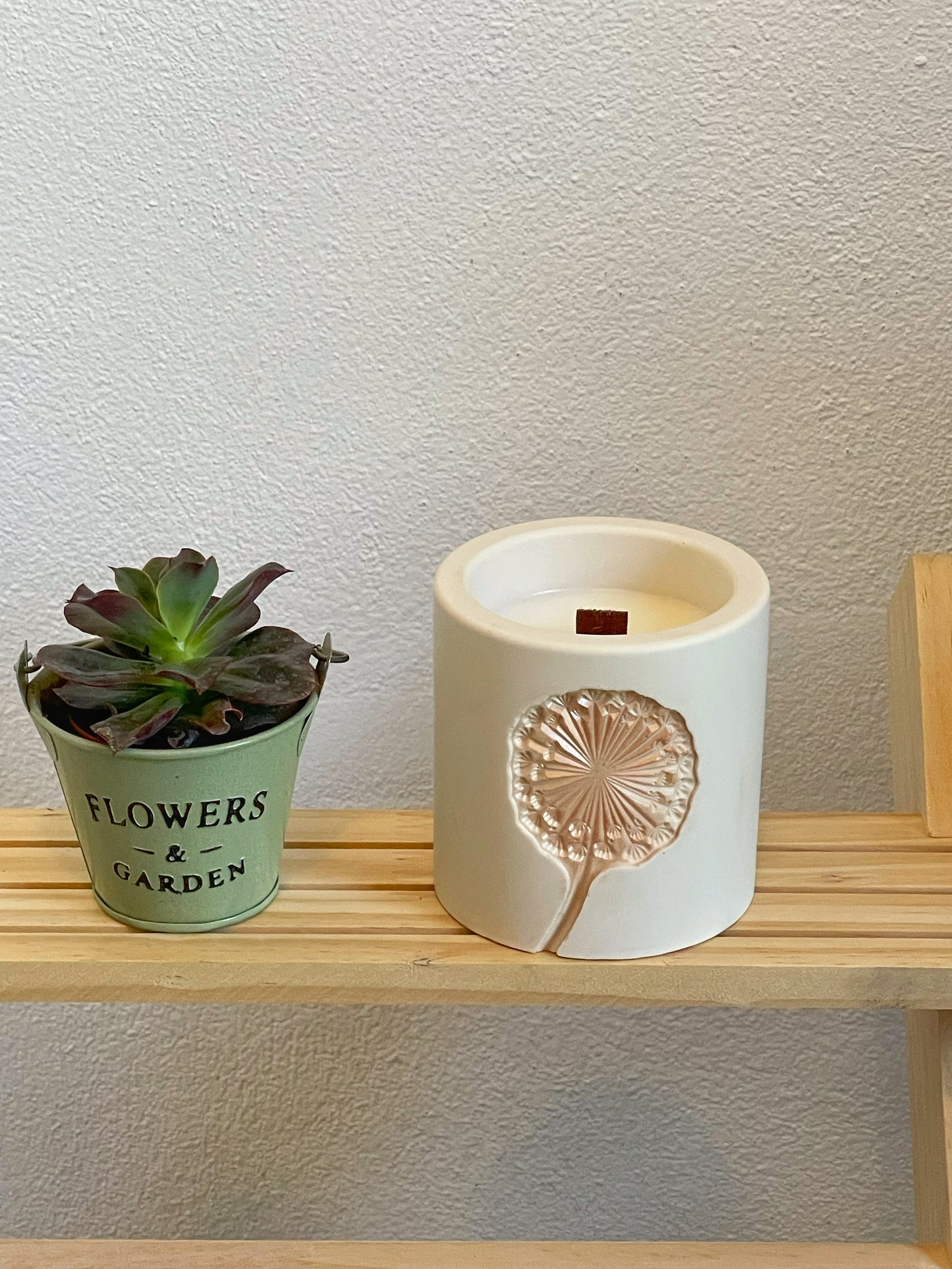 Unique candles in jesmonite jar