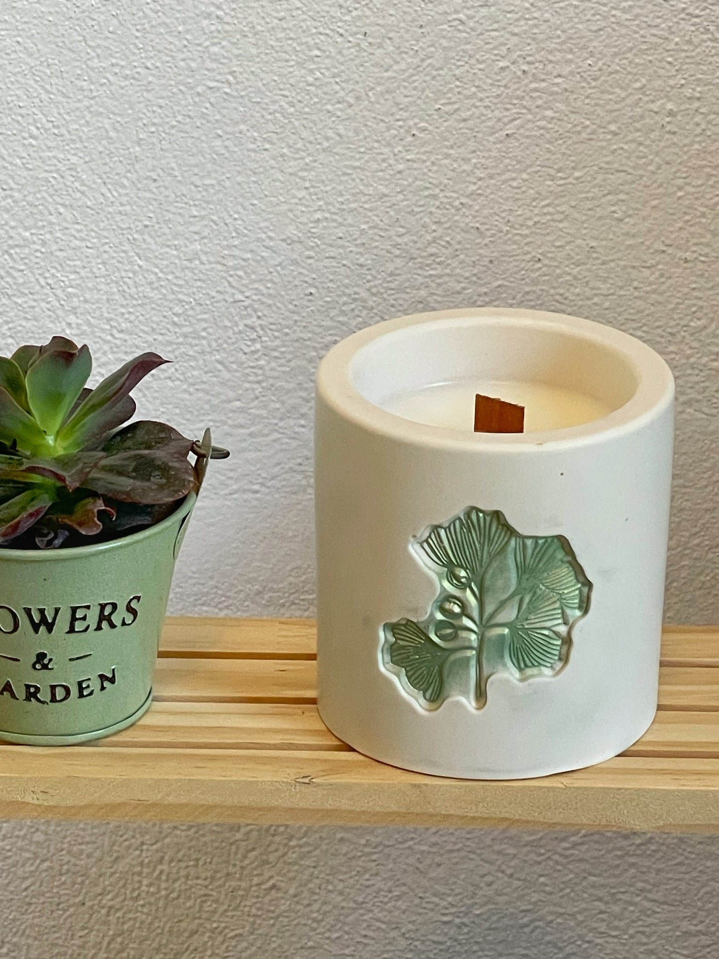 Unique candles in jesmonite jar