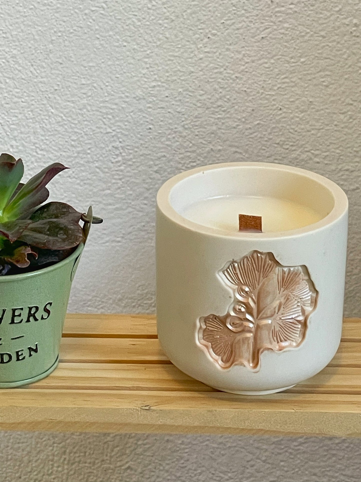 Unique candles in jesmonite jar