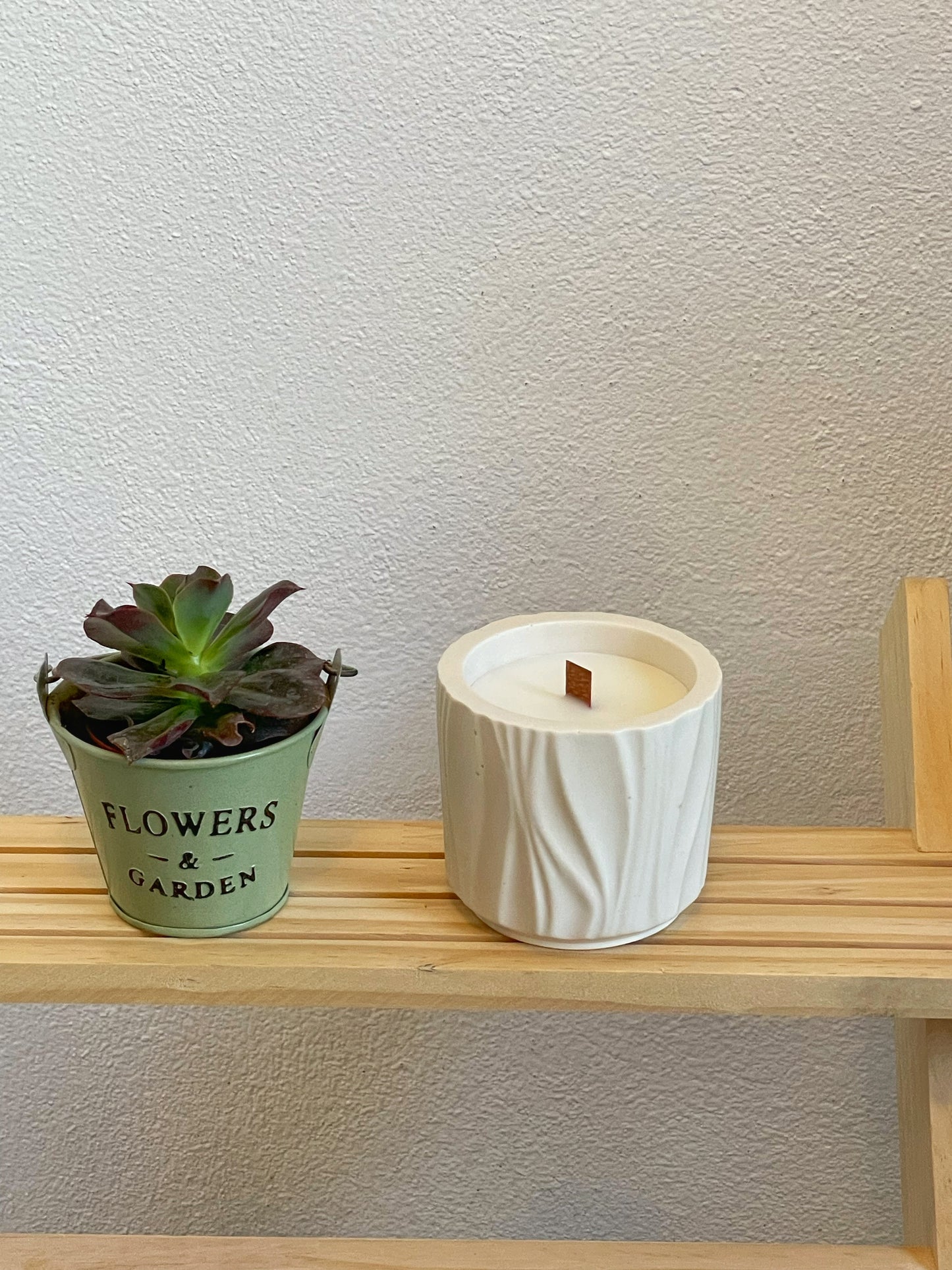 Unique candles in jesmonite jar