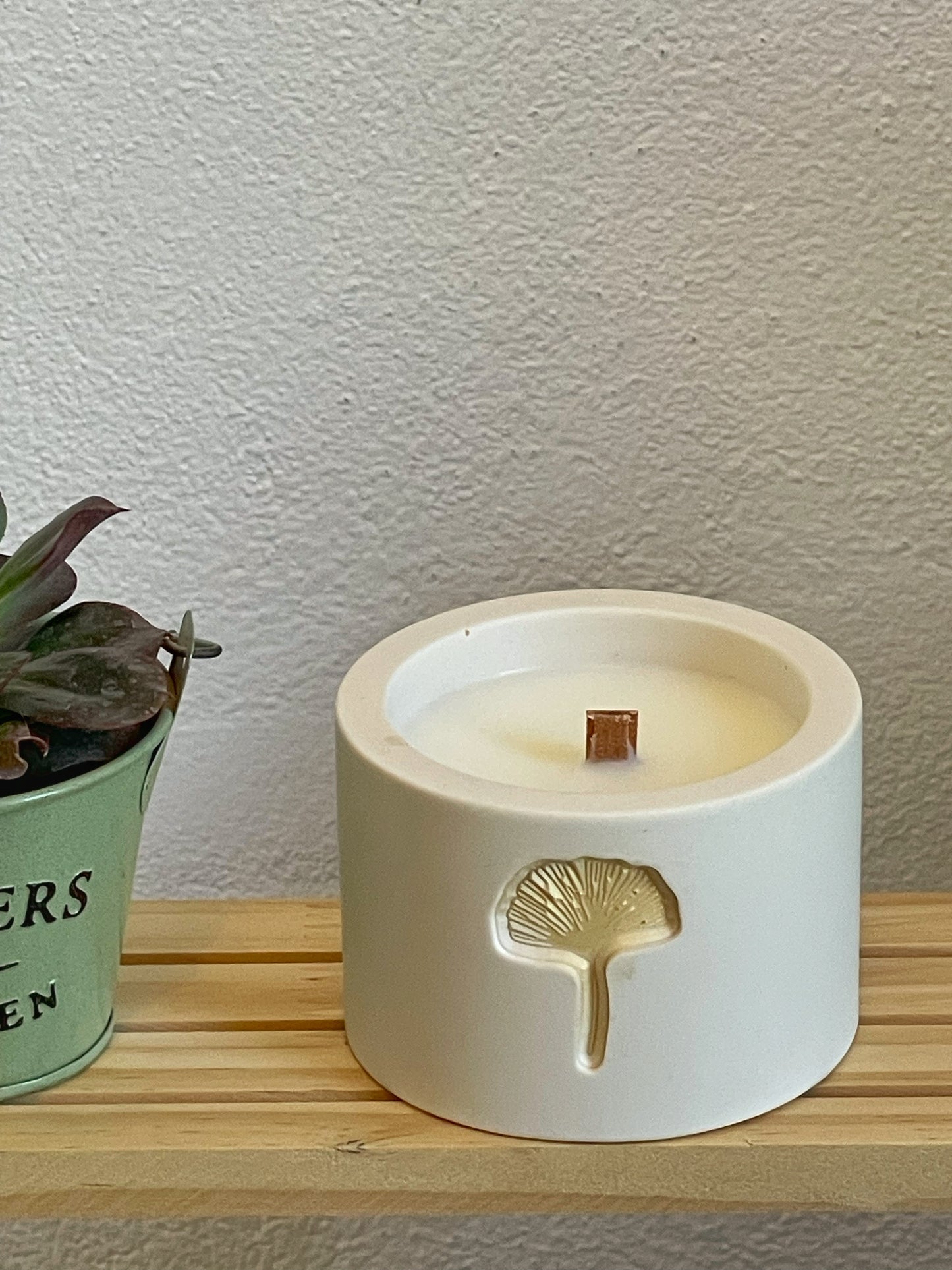 Unique candles in jesmonite jar