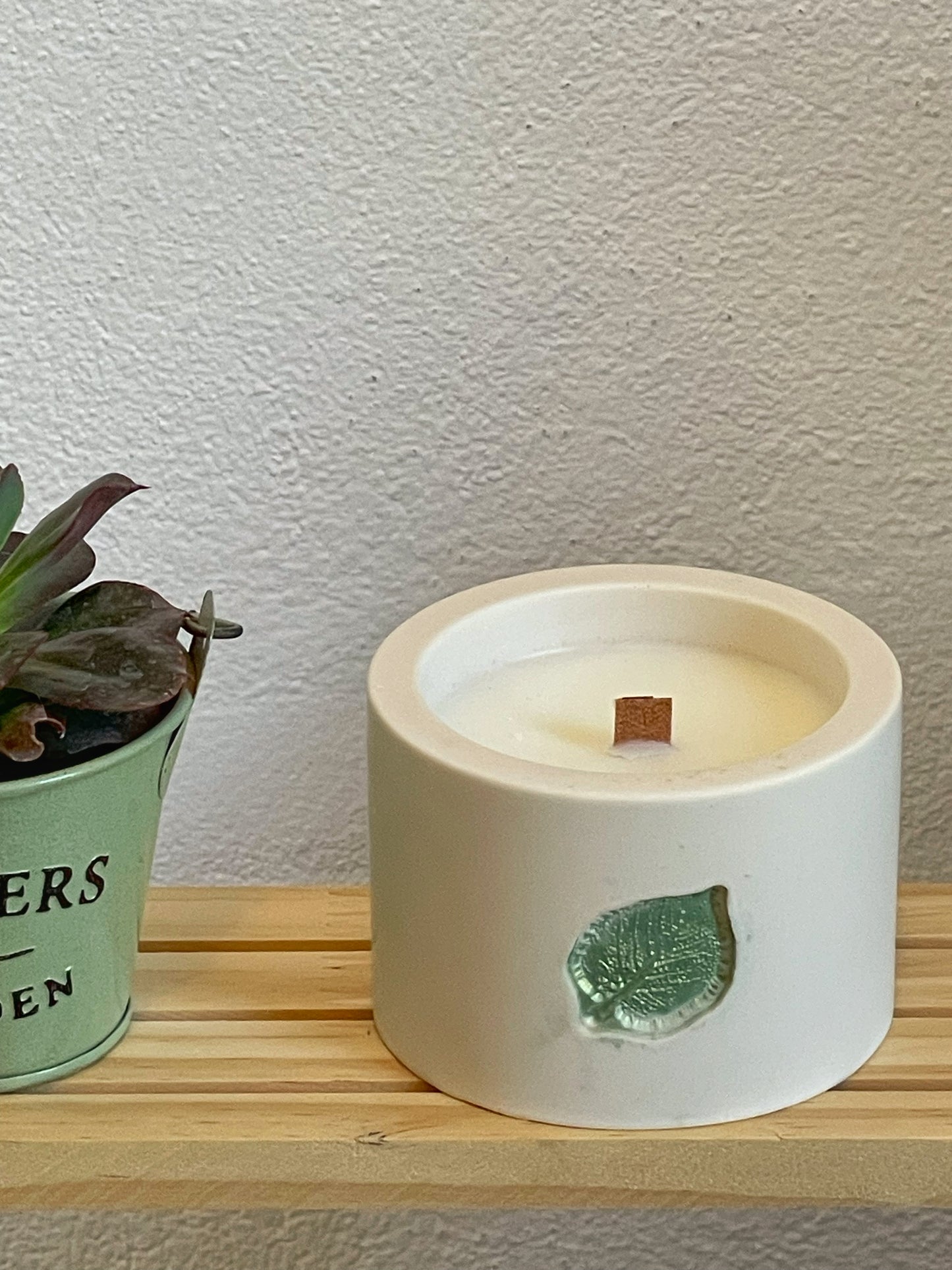 Unique candles in jesmonite jar