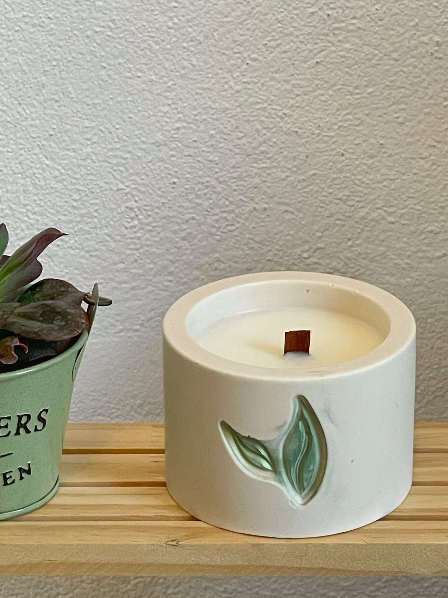 Unique candles in jesmonite jar