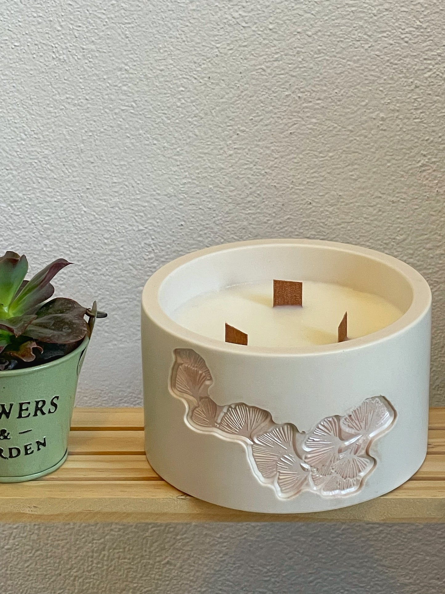 Unique candles in jesmonite jar