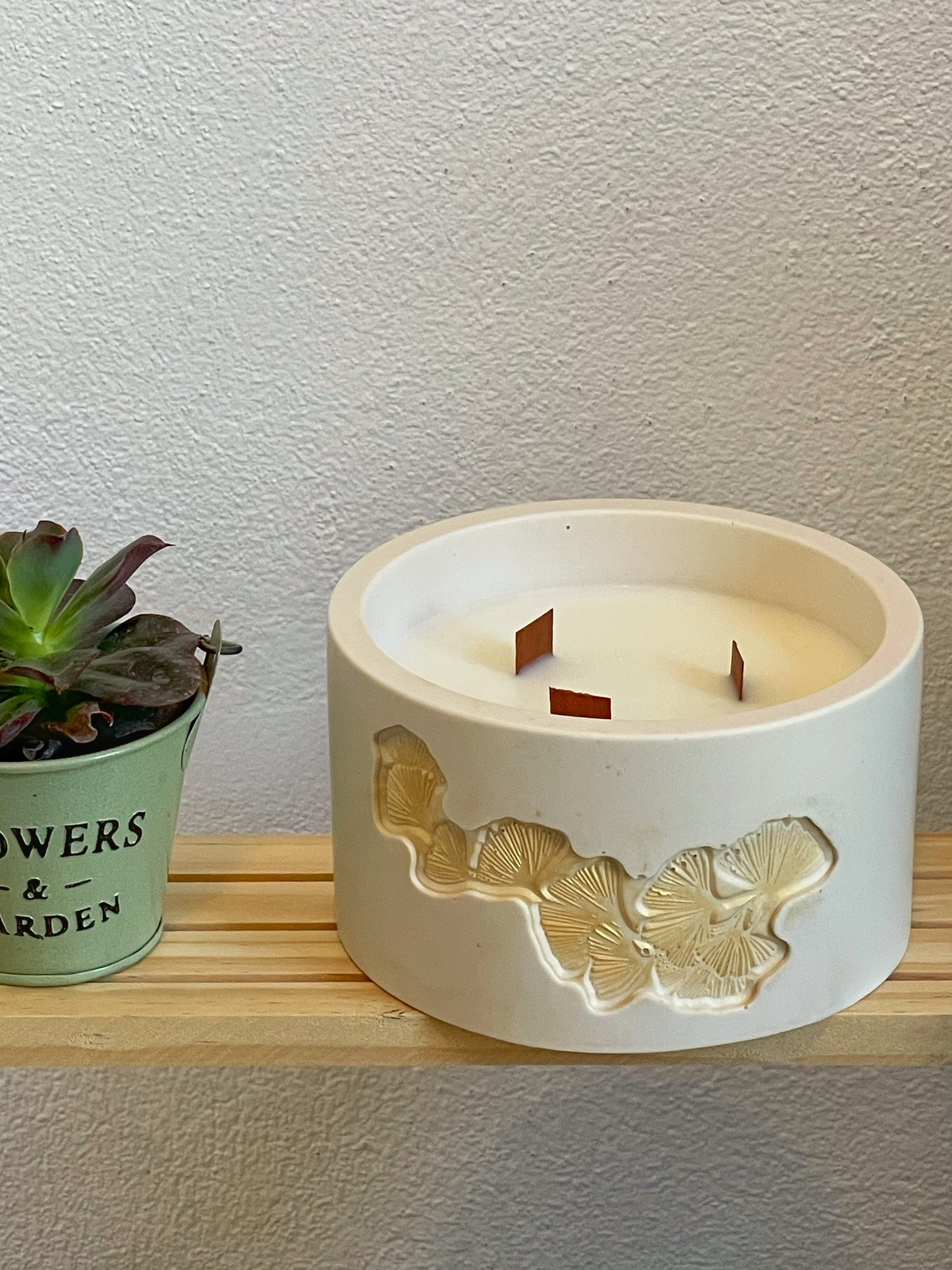 Unique candles in jesmonite jar