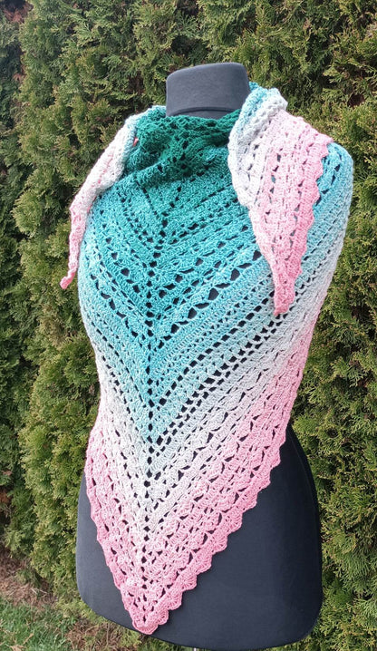 Triangles - Crotchet scarfs wraps with different  pattern