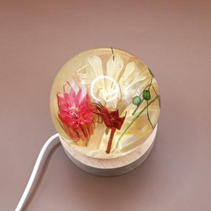 Ball resin lamp with dried flowers - Big