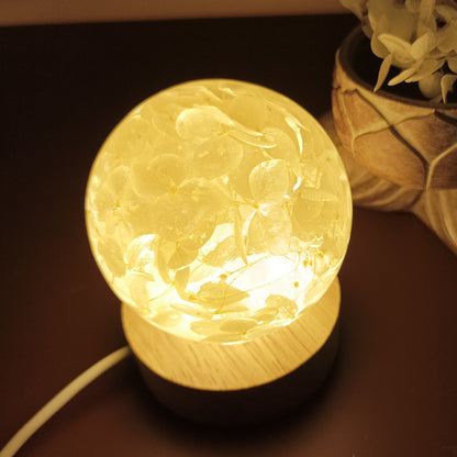 Ball resin lamp with dried flowers - Small