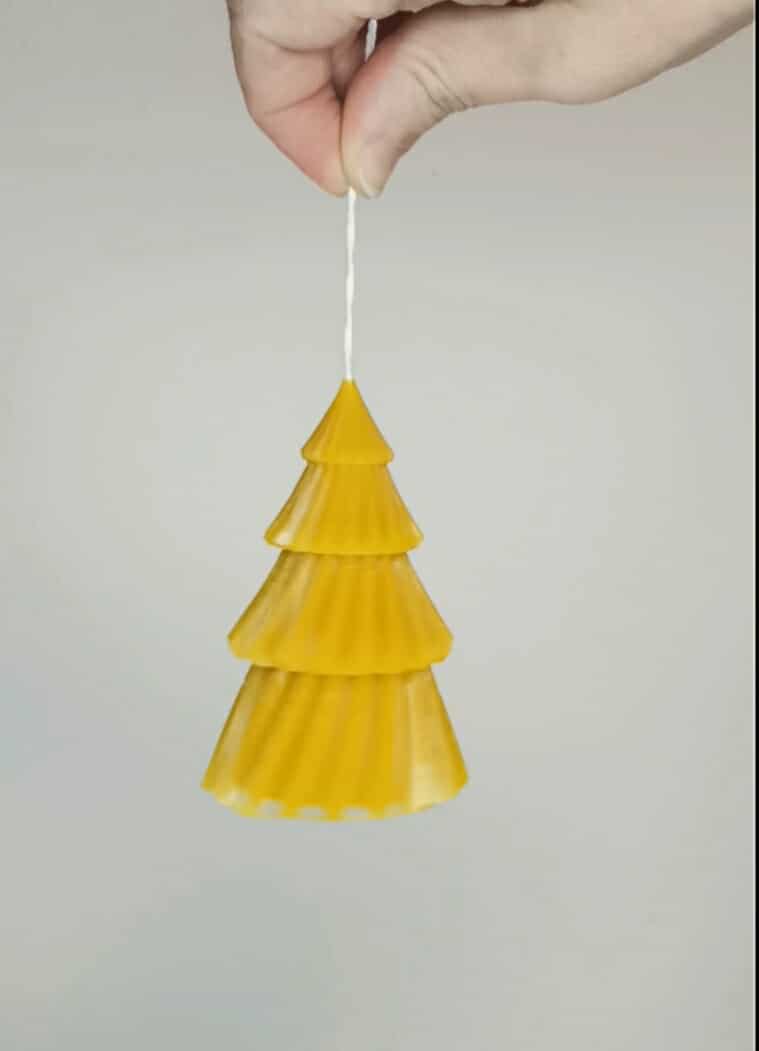 Natural beewax candles