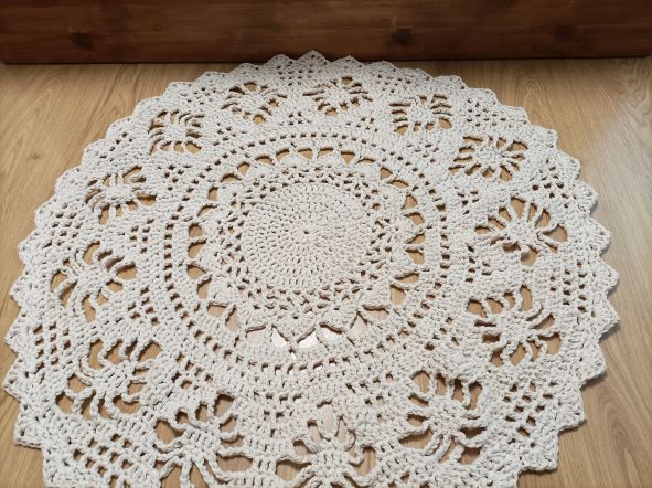 Mandala spider crotchet rug